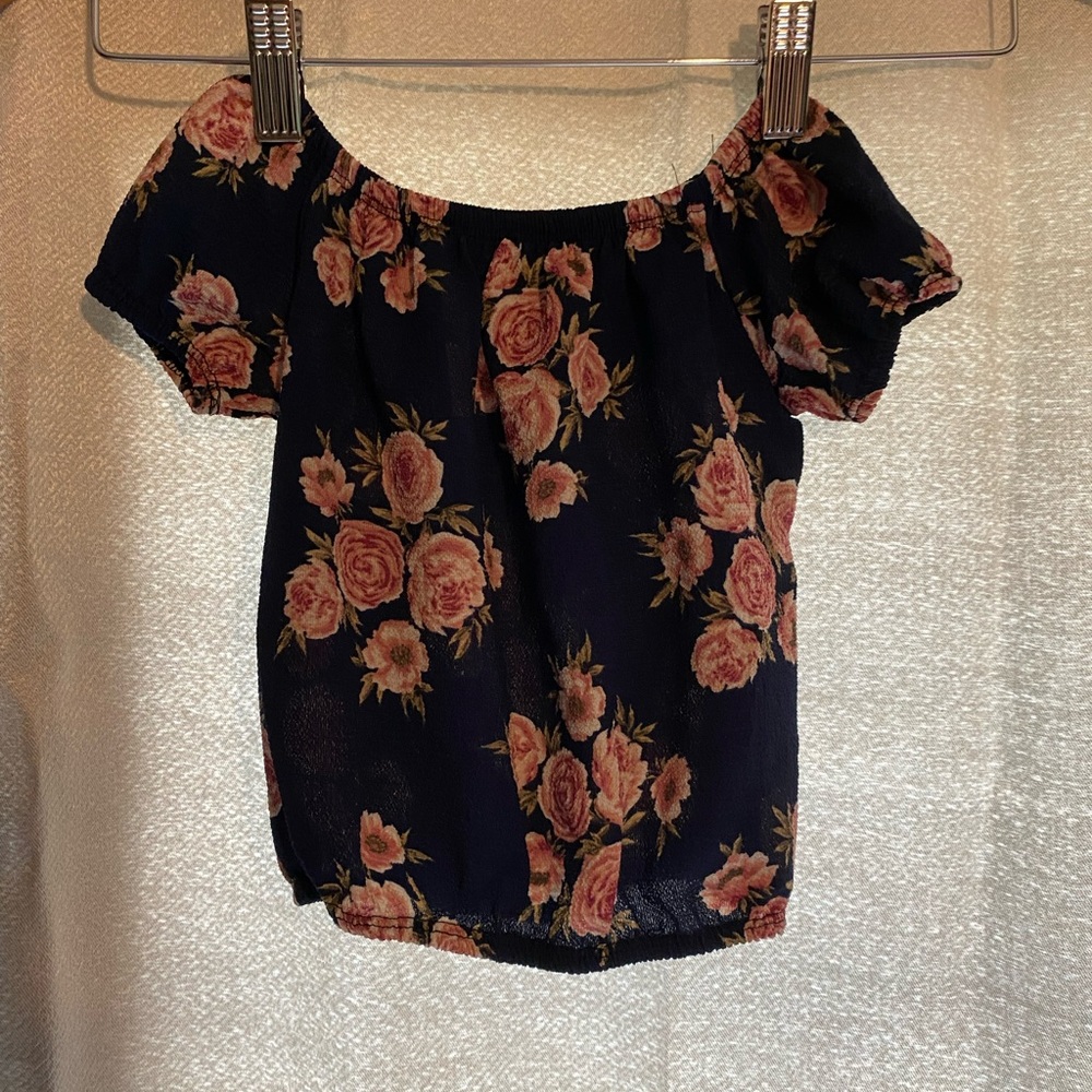 2 Tween floral blue shirt. Size 3T